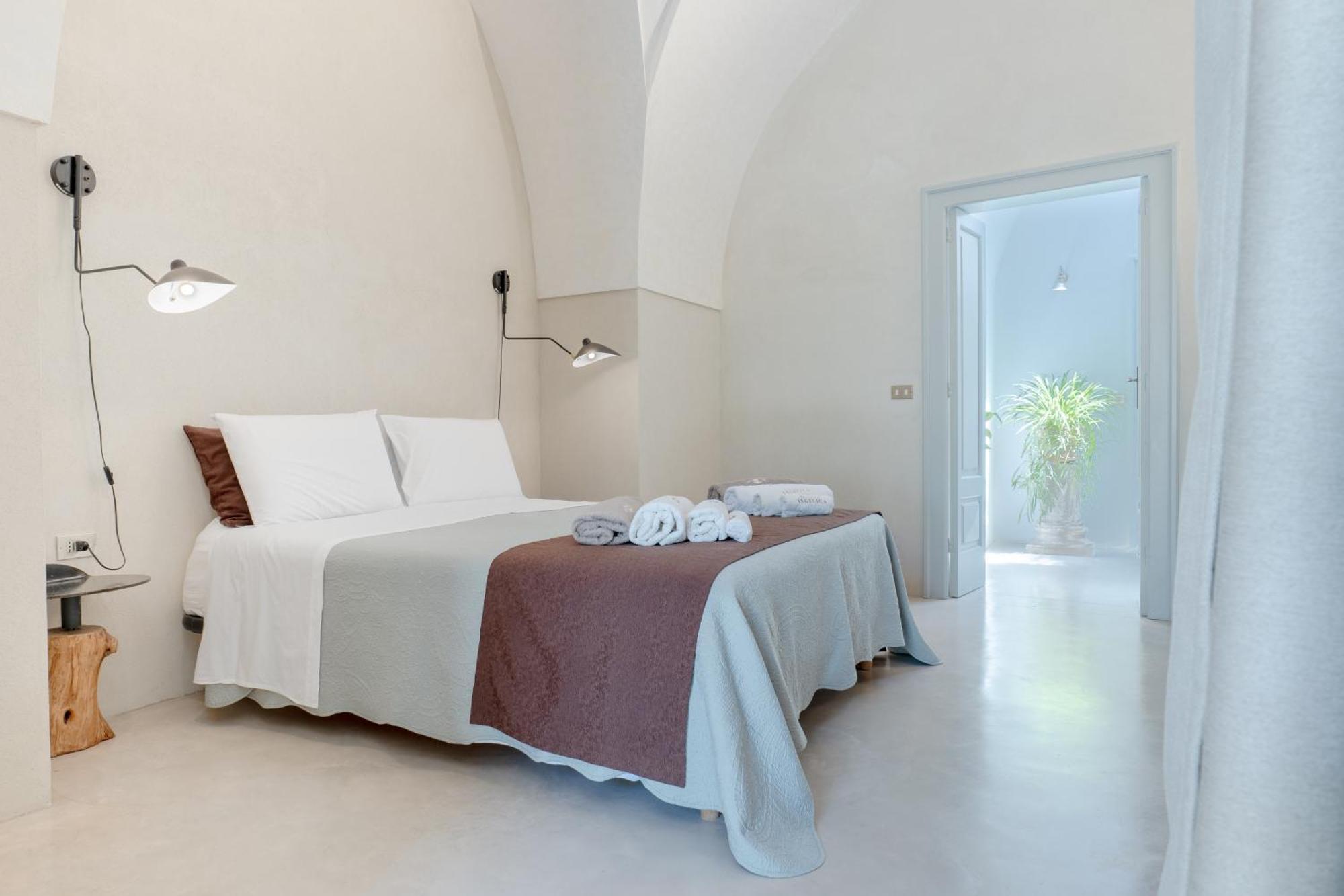Bed and Breakfast Palazzo Angelica - Luxury Retreat Otranto Джурдіньяно Екстер'єр фото